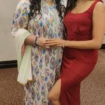 Radha Instagram - It’s my pre birthday celebration 🎉 How sweet she is!!! She is beautiful inside & out 💕 my all time favourite @radhanair_r mam 🤗 Thanks for your presence , wishes , blessings & kind words 💖💖💖 Love you always 🫶🥰 #radhanair