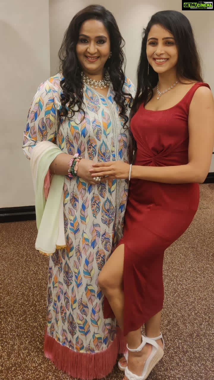 Radha - 4.6K Likes - It’s my pre birthday celebration 🎉 How sweet she is!!! She is beautiful inside & out 💕 my all time favourite @radhanair_r mam 🤗 Thanks for your presence , wishes , blessings & kind words 💖💖💖 Love you always 🫶🥰
#radhanair