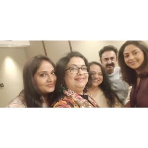 Radha Instagram - During schooldays, Never have we ever expected that reunions will be filled with endless bond love & care. That amazing feeling when meeting batchmates after a long time, can’t be expressed in words. Thanks to Mobile & technology, such moments can be captured! ❤️❤️

#gettogether #friendship #reunion #instagood #instagram #facebook #love #batchmates #film