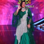 Radha Instagram - Hope you all enjoyed #bbjodi finale on @starmaa Outfit @rekhas_couture Styling @kirthana_sunil Jewellery @aditi_collection Hair accessories @wowhow.in Hair @jilani.shaik14 Makeup @ramesh.babu_makeupartist Annapurna Film Studio