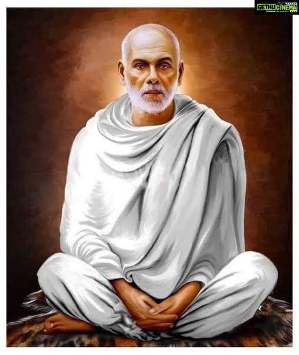 Radha Instagram - ഇന്ന് ചിങ്ങമാസത്തിലെ ചതയം. മഹാനായ സന്യാസിവര്യനും കേരളം കണ്ട ഏറ്റവും വലിയ സാമൂഹിക പരിവർത്തകനും, നവോത്ഥാനനായകനും ആയിരുന്ന ശ്രീനാരായണ ഗുരുവിന്റെ ജന്മദിനമാണിന്ന്. ഏവർക്കും ശ്രീനാരായണ ഗുരു ജയന്തി ആശംസകൾ. "അവനവനാത്മ സുഖത്തിനാചരിക്കു- ന്നവയപരനു സുഖത്തിനായ് വരേണം" "ഒരു ജാതി, ഒരു മതം, ഒരു ദൈവം മനുഷ്യന്" #sreenarayanaguru