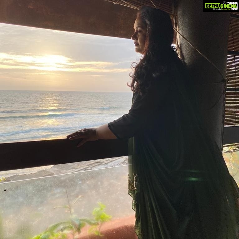 Radha Instagram - Sunset always awesammmm #radha #udayanair #udshotels #sunset Uday Samudra Leisure Beach Hotel