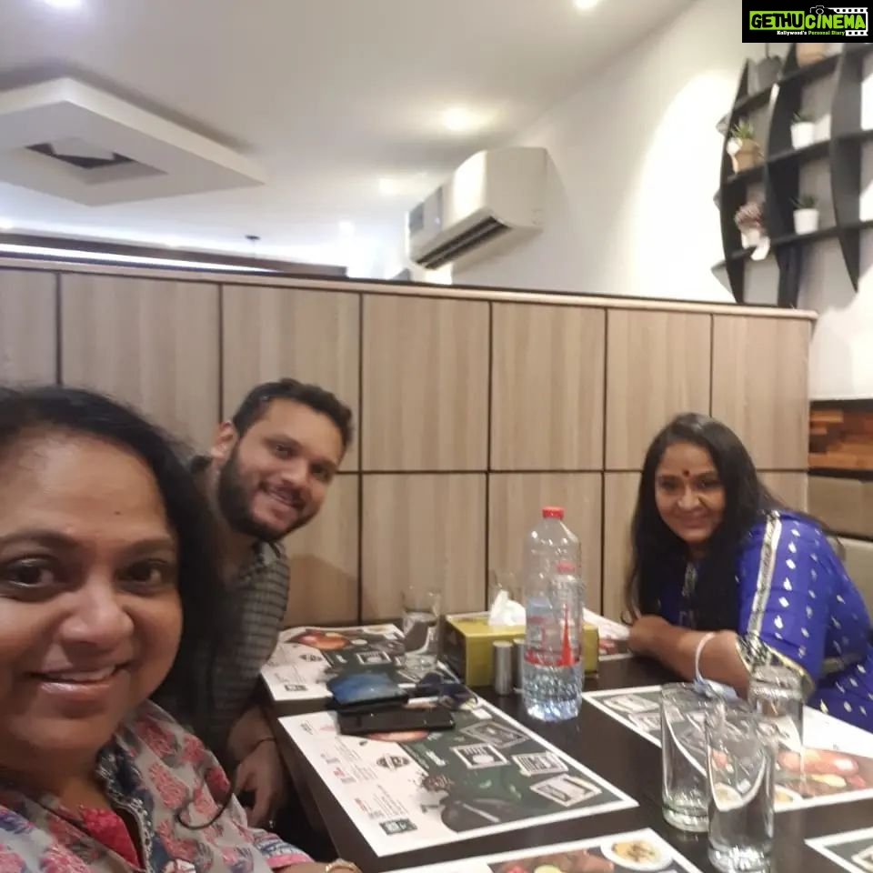 Radha Instagram - DubaiLunch at thalassemia restarent with my friend saritha and sweet micky