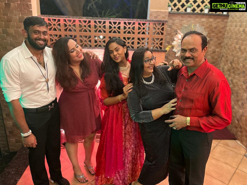 Radha Instagram - 2022 passed through a lot of good and bad memories & experiences. In 2023, throughout the year let’s celebrate happiness & success. Wishing you all an amazing year ahead. Sharing few glimpse from the amazing New Year Celebrations from UDS Kovalam. Special thanks to singer Thirumali for the rocking performance !! 🫶🏻🤗 #newyear #newyearseve #newyear2023 #newyearparty #newyearsresolution #happynewyear #newyearnewgoals #newyears @thirumali_ Uds Kovalam