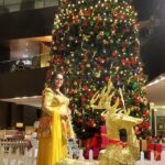 Radha Instagram - May the celebrations be marvelously Merry and beautifully Bright! Wishing you all Christmas blessings wrapped in love, tied up with joy! Happy Christmas! 🎄✨ #christmas #instagood #radha #radhanair #uds #instagram #xmas #xmastree #christmasdecor #christmastime