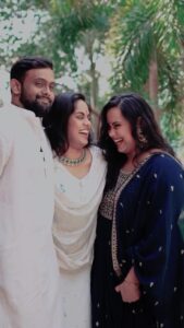 Radha Instagram - 🧡

🎥 @makemydayphotography