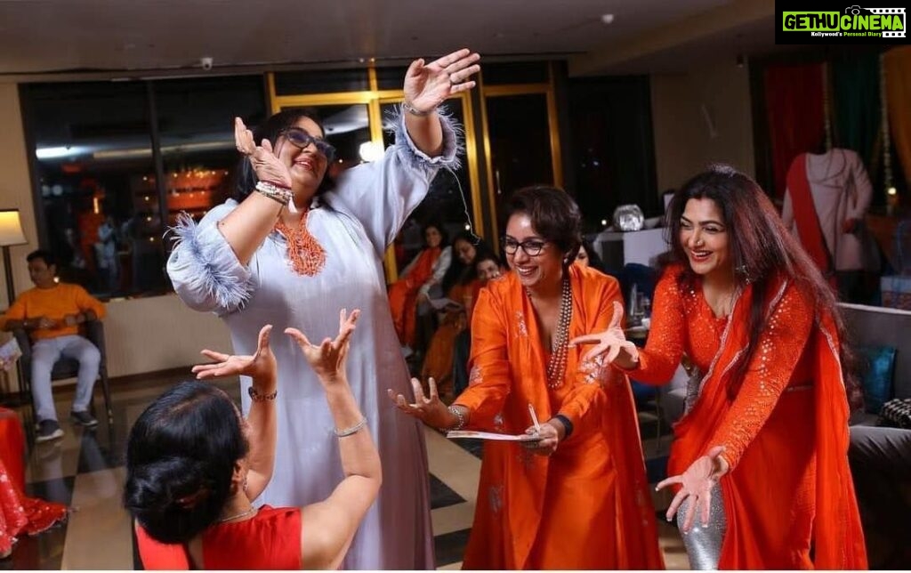 Radha Instagram - A lovely moment from the recent 80s reunion. My dear Suhasini, Revathy & Khushboo cheering for my first movie song “Aayiram Thamarai Mottukale “. https://youtu.be/gLDWGBt0uok Mumbai - मुंबई