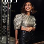 Radhika Apte Instagram – Photographer – @manasisawant
Stylist – @who_wore_what_when
Assisted by – @d.shubham_j Makeup – @eshwarlog
Hairstylist – @jrmellocastro
Location courtesy – @stregismumbai
Jewellery – @herstoryjewels
Radhika’s PR – @think_talkies
Wardrobe – @falgunishanepeacock
@falgunipeacock @shanepeacock
.
.
.
#falgunishanepeacockindia #falgunishanepeacock #thepeacockmagazine #travelpeacockmagazine #falgunipeacock #shanepeacock #fsp #radhikaapte #coverstar #printissue