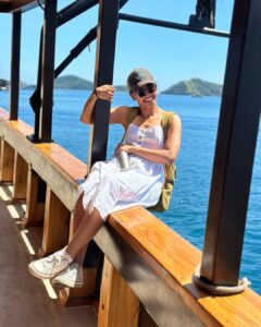 Radhika Apte Instagram - The wonderful wonderful trip ♥️ #photodump #komododiving #liveaboard #heaven #lifeinparadise @coralia_liveaboard @lacadives @luminousdeep ⛵️♥️ 🌊 Komodo Island, Indonesia