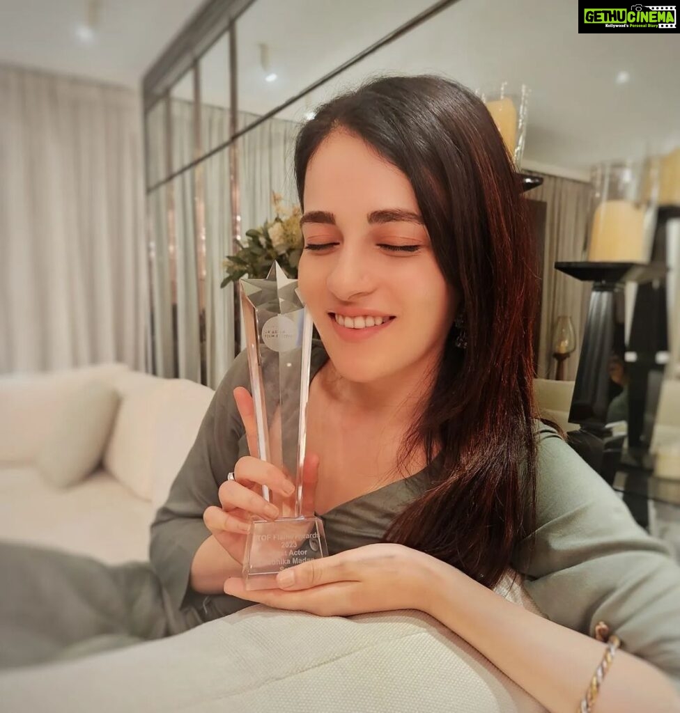 Radhika Madan Instagram - UK ASIAN FILM FESTIVAL'S BEST DIRECTOR made me win my First International Best Actor trophy. The love, gratitude and respect that I have for you can't be put into words. I can just say THANKYOU. 🙏😇 Can't wait for the world to witness your magic. @iamsuds SANAA♥️