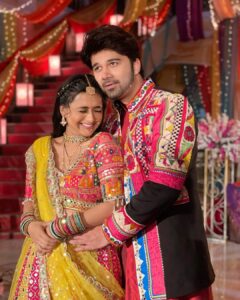 Radhika Muthukumar Instagram - Smile and shine❤️🧡

#sirav #simar #aarav #ssk2 #saauralsimarka2 #colors #colorstv