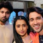 Radhika Muthukumar Instagram – #sirav candid moment😬😬
@avinashmukherjee_ 

And special thanks to my lovely dewar ji🥰
@karansharmaa_official