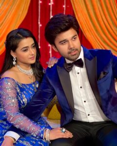 Radhika Muthukumar Instagram - Tumhare khayalo ko saja ke rakha hain har saans pe, tum saamne na ho par meri saansein to hain… saanso ki gusthakiya maaf ho #sirav #simar #aarav #ssk2 #radhikamuthukumar #avinashmukherjee @rstfofficial @colorstv