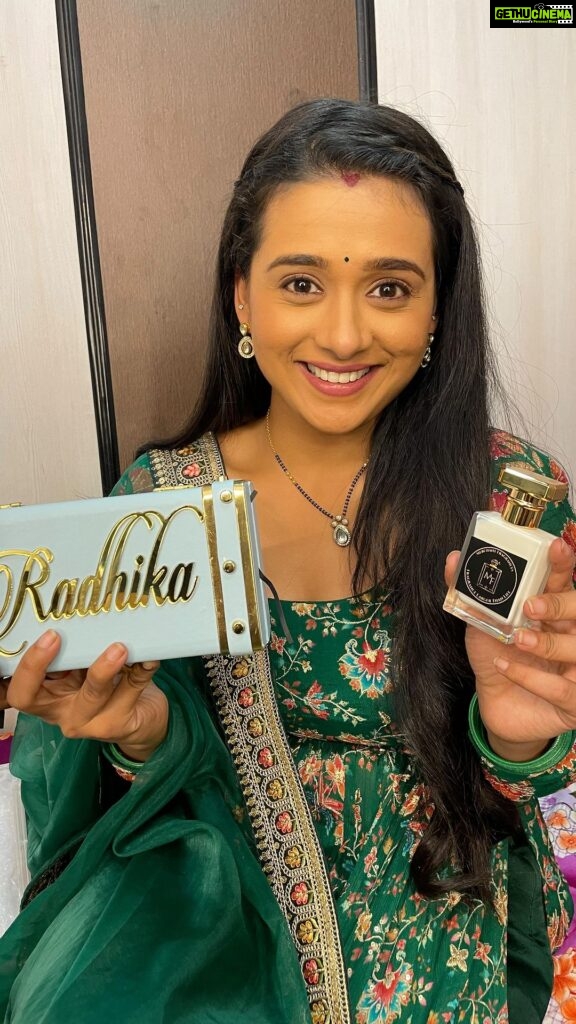 Radhika Muthukumar Instagram - Thank you merchant fragrances for sending me this lovely perfume box.. these are really amazing ☺️ @merchant_fragrances #merchantfragrances #ad #radhikamuthukumar #perfume