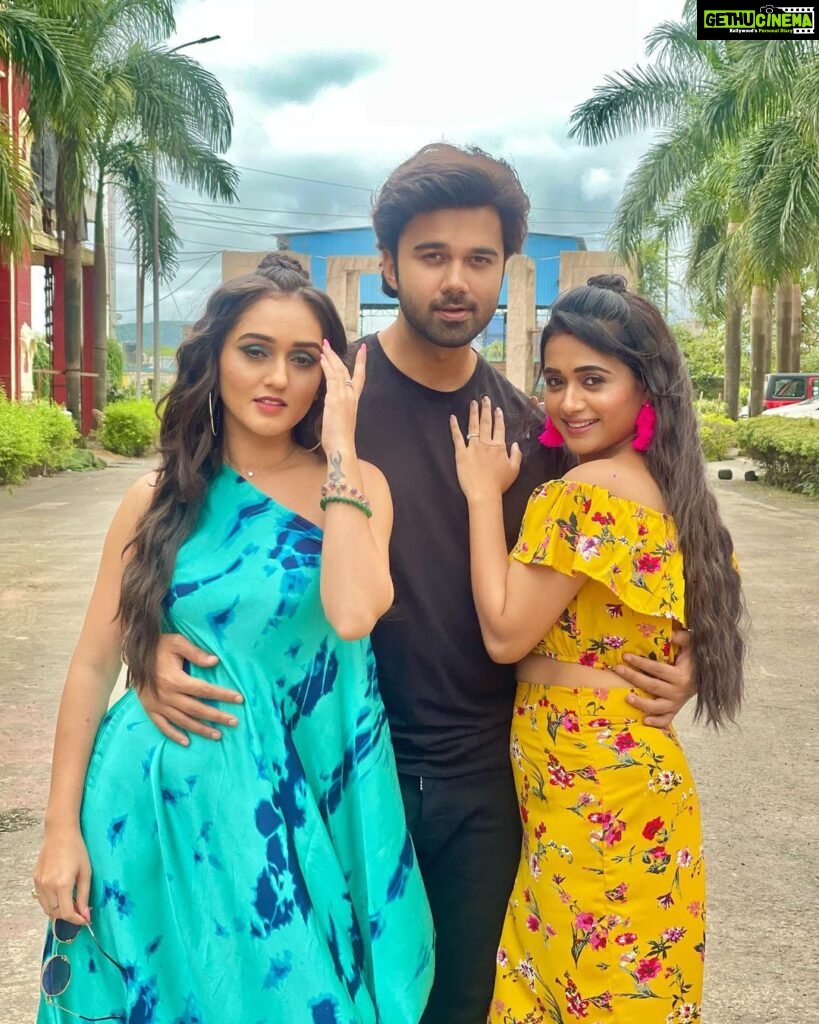 Radhika Muthukumar Instagram - Are you all excited for the second round😃 Do watch sasural simar ka 2 only on colors and voot #ssk2 #sasuralsimarka2 #simar #aarav #reema #sirav #simmirimmi #instalove #sisterlove
