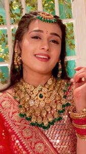 Radhika Muthukumar Instagram - Wait for the surprise 🥰
.
.
.
@colorstv @rstfofficial @itsshubhanshisingh 
#sasuralsimarka2 #ssk2 #colorstv