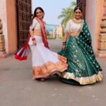 Radhika Muthukumar Instagram – Hawaaaaa mei udta jaye🤓❤️
.
while Aarav ji is busy crying seeemiireeemiii hawa mein udd rahe hain😂
.
.
#reels #reelitfeelit #tanyasharma #reelkarofeelkaro #trending #explore #hawameinudatijaaye