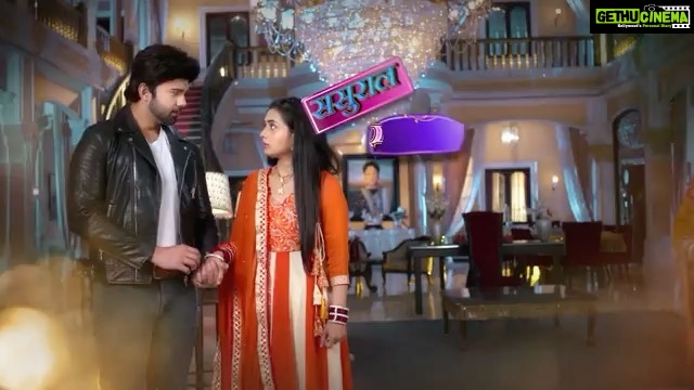 Radhika Muthukumar Instagram - Posted @withregram • @colorstv Kya Simar aur Aarav ki shaadi ko rok dengi yeh pareshaaniyan ya phir sambhal jaayega maamla? Jaanne ke liye dekhiye #SSK2, Mon-Sat shaam 6:30 baje, sirf #Colors par. Anytime on @voot. @radhikamuthukumar_official @jayatibhatia @avinashmukherjee_