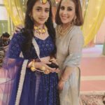 Radhika Muthukumar Instagram – Bahut mehanti ladki hai yeh @radhikamuthukumar_official #sasuralsimarka2 ke pehle din se 19th March se le kar ab tak 27th dec 2021 tak ki journey isne bina dare , sare utar chadav ke saath age badti chli gyeeee bs aise hi humari #simar ko pyar dete rahe aur dekhte rahiye #sasuralsimarka2 on #colour mon to sat 6:30 pm …..

Love 
Vibha 
Aap Sab ki pyari #chitra 

#livelovelaugh #ssk2 #simar #chitra #colour #colourstv #innocent #faces #dailysoap # Sasural Simar ka