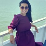 Radhika Muthukumar Instagram - Pyaar ki kashti main lehron ki masti main💜💜 #radhikamuthukumar #travel #friends #fun #ferry #life #love #grateful