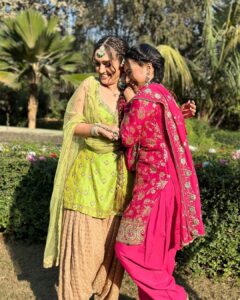 Radhika Muthukumar Instagram - Rimmiii simmi back at it 😎 don’t forget to watch Lohri special tonight at 6pm only on @colorstv #ssk2 #rimmisimmi #sister #tvshow #punjabi #punjabisuits #punjabikudi