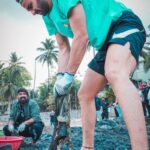 Raghav Juyal Instagram – Throwback to when @raghavjuyal joined the squad @beachwarriorsindia for celebrating 211th week of Beach Clean-up day.

PC- @photostory_studio
