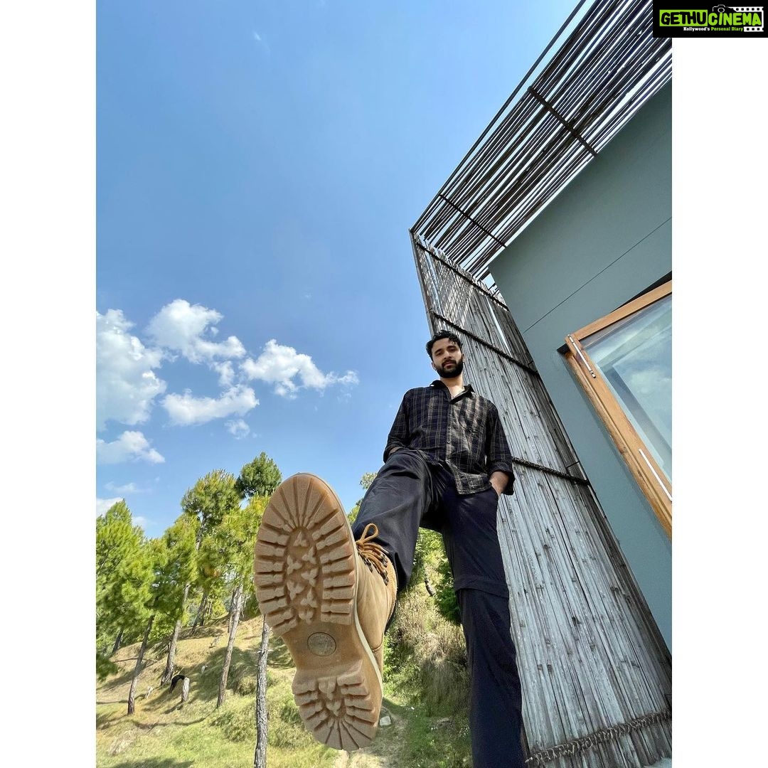 Raghav Juyal Instagram - 🏔️ zindagi zindabaad Almora - अल्मोड़ा