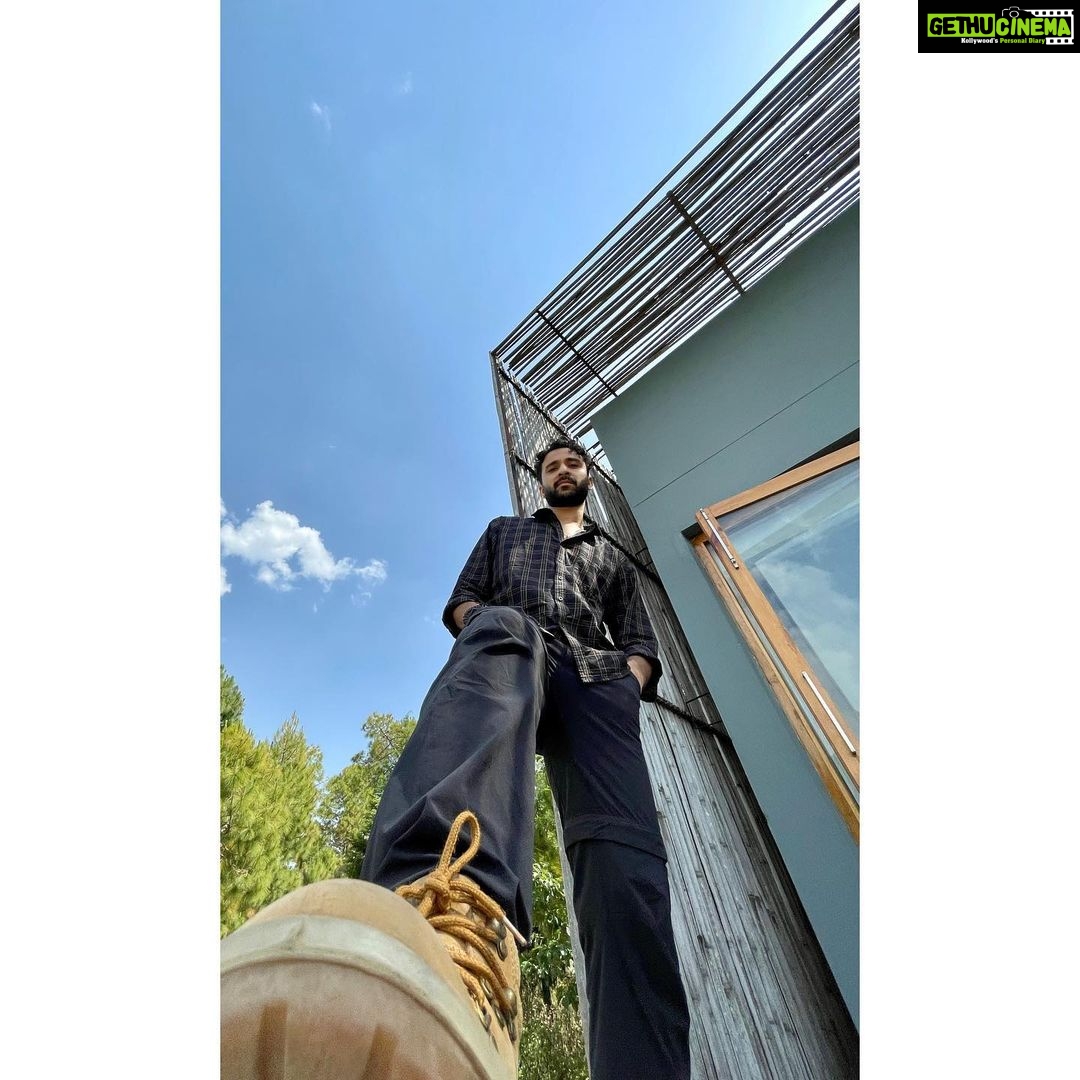 Raghav Juyal Instagram - 🏔️ zindagi zindabaad Almora - अल्मोड़ा
