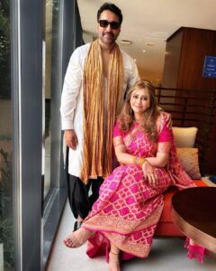 Rahman Instagram - With the boss! 🥹

#couples #love #family