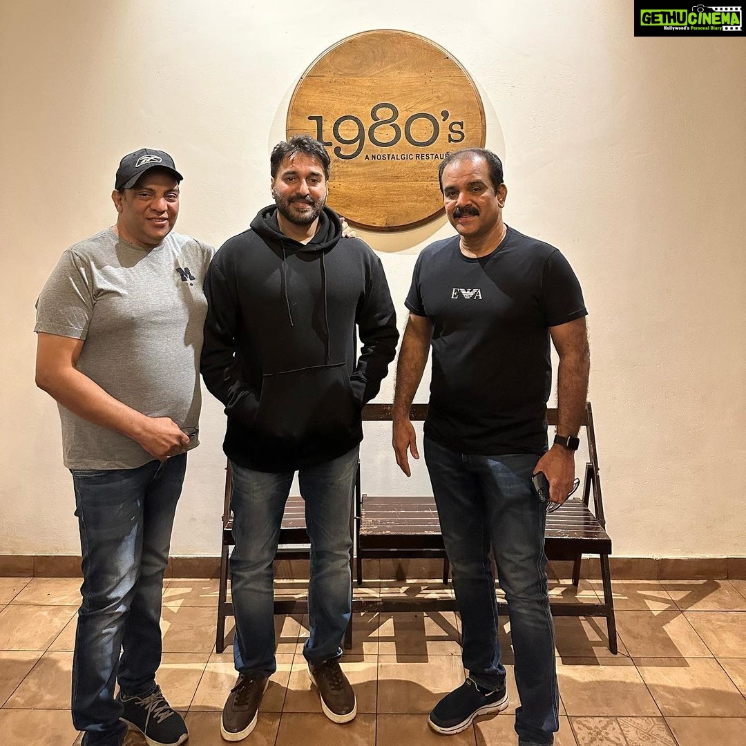 Rahman Instagram - Back to 1980s nostalgic again! Yesterday. So far this is one of my favourite go to eats . No presentations , no gimmicks just plain and simple focused on the simple Kerala recipes. I just love it. Friendly staffs. Clean ambience. #1980restaurant #1980s_a_nostalgic_restaurant #foodlovers #calicutfoodies
