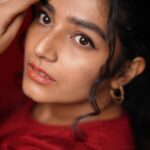 Rajisha Vijayan Instagram - Who said Red can’t be fun! ♥️ @house_of_vandy @jiksonphotography @rizwan_themakeupboy