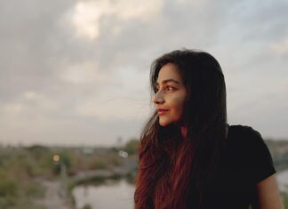 Rajisha Vijayan Instagram - Sunset over sunrise 🌄 @i_m_vyshnav 📸