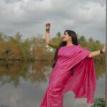 Rajisha Vijayan Instagram - இரவும் போனது… பகலும் போனது… மன்னன் இல்லையே கூட… இளைய கன்னியின்… இமைத்திடாத கண்… இங்கும் அங்குமே தேட… ♥️ @i_m_vyshnav