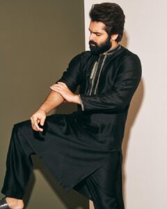 Ram Pothineni Instagram - Black is a Mood..yeah? 

Wearing @_deepthee_ 
Styling by @jukalker 
Shot by @eshaangirri 
Decor by @designsanctuary.ind 
Accessories by @kavyapotluriofficial