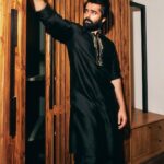 Ram Pothineni Instagram – Black is a Mood..yeah? 

Wearing @_deepthee_ 
Styling by @jukalker 
Shot by @eshaangirri 
Decor by @designsanctuary.ind 
Accessories by @kavyapotluriofficial