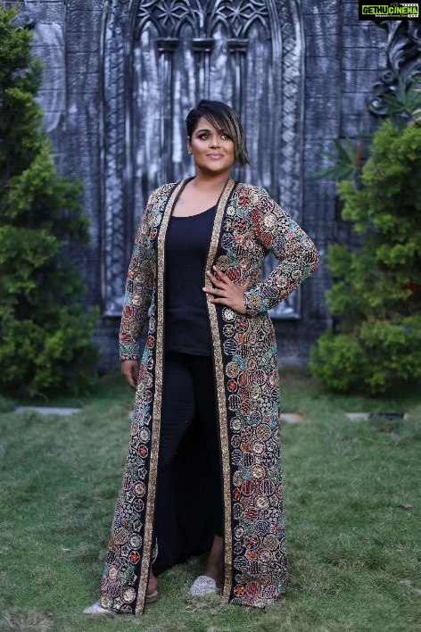 Ramya NSK Instagram - So happy to have done this photoshoot. That too after sooo many years. Thanks to my team for being so supportive! ❤️ Costume: @varvidesigns Makeup: @diya_beauty_lounge Photography: @studiopixphotography_official Location: @elementsoneastcoast #photoshoot #fashion #fashionphotography #colourful #ramyansk #ramyansk💕 #indowestern #indowesternstyle#sequencework #designerwear