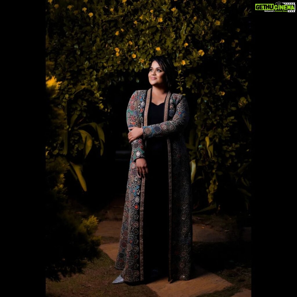Ramya NSK Instagram - The gorgeous and royal look long shrug with small sequence works all over .... Its stunning to look @ramyansk in our designer dress.... Thank you so much for being a part of our team...... @ramyansk @varvidesigns #stunning #gorgeous #sequencework #black #photooftheday #photography #shrug