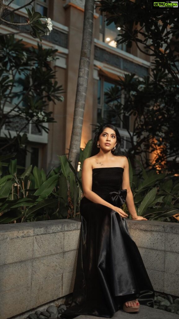 Ramya Subramanian Instagram - Believe me the next time I say YOU are the first one to know ! ☺️♥️😀 #Sneakpeek #CostumeTrials #Fittings Designer 👗 @_.rubeenavogueofficial._ Camera @zerogravityphotography MUA 💄 @artistrybyshruthi ITC Grand Chola, Chennai