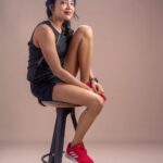 Ramya Subramanian Instagram - Me doing Me !!😊 Sitting Tight ,Chin Up and Pose 💁🏻‍♀️