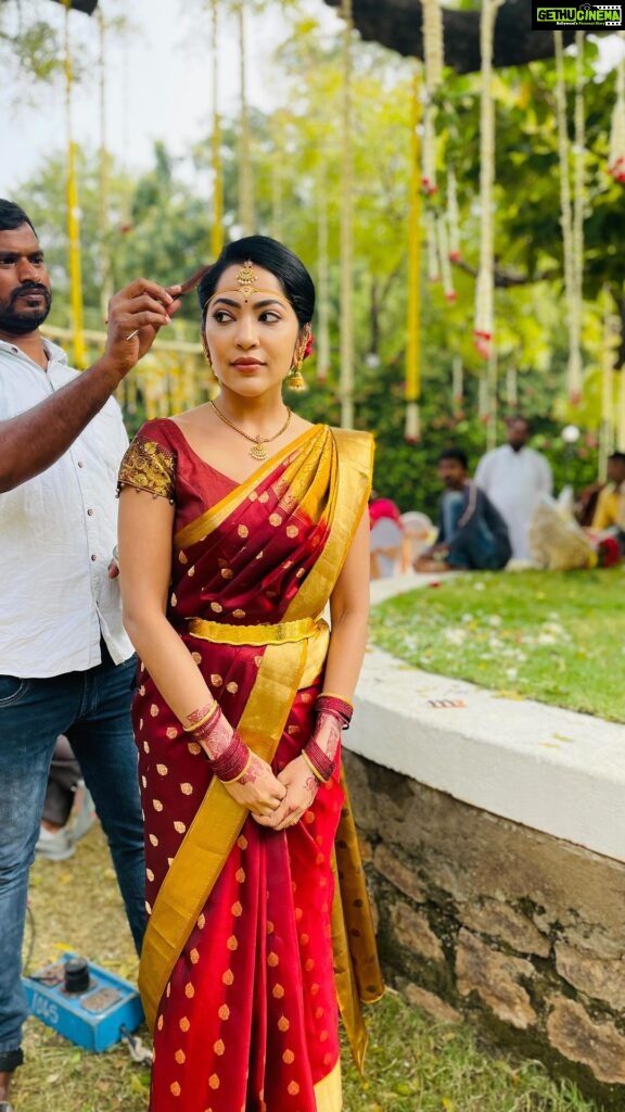 Ramya Subramanian Instagram - My #AnniManchiSakunamule journey this wrapped up in a nut shell 🤍. I did my first official Telugu film ,met some great humans,got a lovely role to play and made a lifetime of memories that I would never want to forget . Now to my dear people here who follow me for something in me that you like 🙈,do watch AMS releasing worldwide today in the theatres and let me know what you thought of ‘Divya’ 🙈♥️🙏🏻😇! I am gonna be waiting right here biting my nails to hear from you !!👋🏻🙋🏻‍♀️