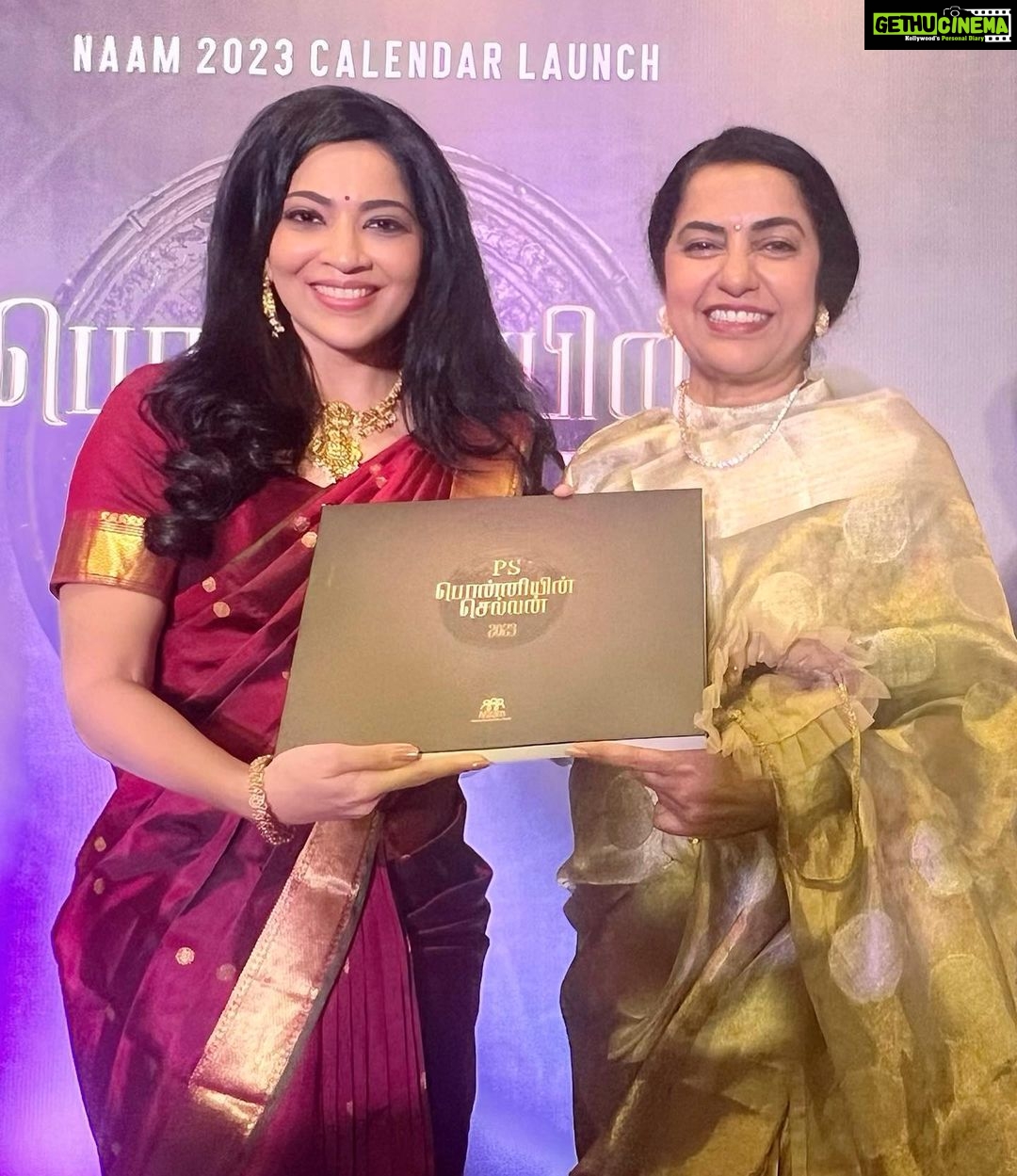 Ramya Subramanian Instagram - 2023 Officially Started š¤šāļø For - PS Naam Calendar Launch Styled by @indu_ig Shot by @haran_official_ Mua @abhirami_mua Hairdo @venki_hairstylist Saree @sundari_silks Blouse @yaradesigners Drapist @pleats_drapes Jewelry @made_for_hers