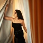Ramya Subramanian Instagram – How I wait for Friday ! 🫶🏻
#TGIF2023 #FridayMoodOn #OOTDIndia #BlackDresses
Designer 👗 @_.rubeenavogueofficial._
📸 @zerogravityphotography
💄 @artistrybyshruthi