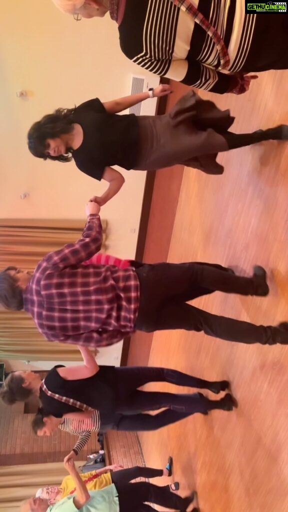 Ranjini Haridas Instagram - Tried my hand out at some Scottish dancing ..such fun !!!❤️ #scottishdance #danceislife #getmoving #somethingnew #uk #suffolk #thingsidid #ranjiniharidas #ukdiaries #suchfun