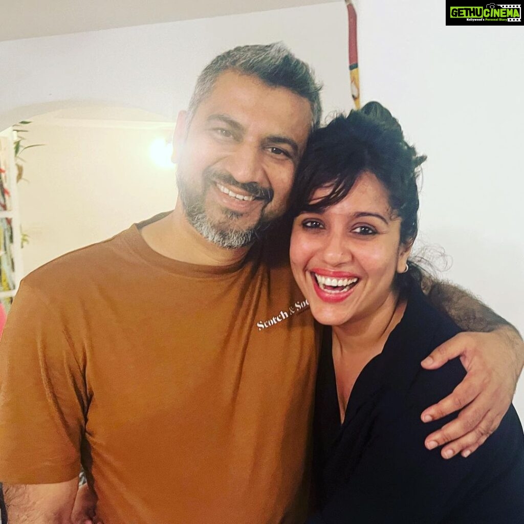 Ranjini Haridas Instagram - @shnkrs19 was in town !!!😬 #dubaipeeps #theranjiniconnection #friendsfromoutottown #cochindiaries #