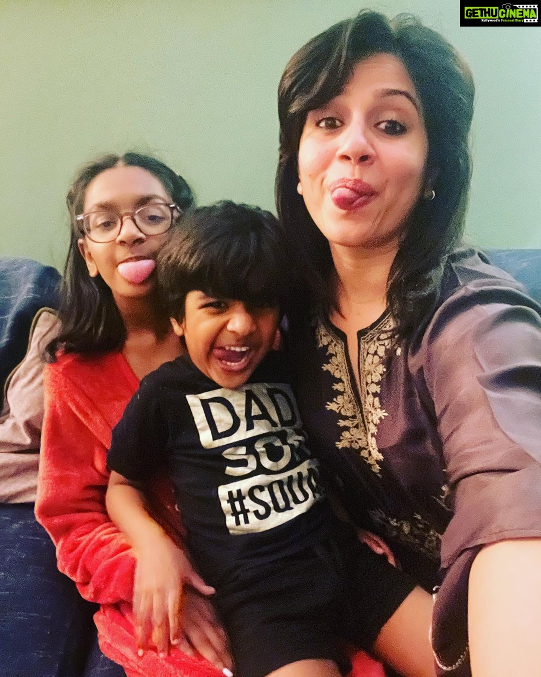 Ranjini Haridas Instagram - Goofin around with this kutty brother sister duo !!❤️ #mikaandreyaansh @savvymenon @ranjith_me #dubai #dubaidiaries #chillingwithfriends #notmine #funtimes #goofballs #favorites #happiehippie #catchingup #housecalls #happiness #joy #foodn drinks #lifeisgood