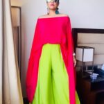 Ranjini Haridas Instagram – I love me some neon !!!😬

A big shout out to @kahani_stories_in_thread for this lovely outfit !❤️

Hair and makeup @jaan_moni_das 

#neon #pink #lime #allthingsbrightandbeautiful #flow #style #fashion #hair #makeup #ootd #lotd #ranjiniharidas