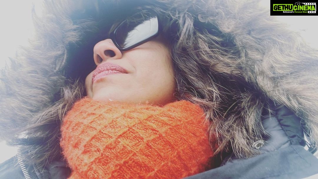Ranjini Haridas Instagram - You know sometimes how your phone clicks pics by accident ..well these clicks were just that ..not meant to happen but I love them ..hence the post !!!π¬ #myphonesgotskills #π #beingsilly #winterwear#accidentalclicks #ranjiniharidas