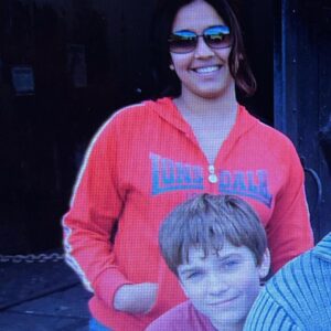 Ranjini Haridas Instagram - From meeting Jed for the very first time 18 years ago in England in 2005 to their Indian trip In 2012 to catching up with him a whole 10 years later in 2023 in london .

Well he sure has grown up from a cheeky 10 year old to a fully grown married man who is a scientist now !!😱

Time sure does fly .

#londondiaries #fromthentonow #2005 #2012 #2023 #ranjiniharidas #timeflies