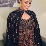 Ranjini Haridas Instagram - I absolutely love this song and hence here is a really long slow mo reel of me just twirling my outfit around non stop!!!😂😬❤️ #whynotisay Outfit @milandesignkochi Hair and makeup @jaanmonidasofficial #slowmotion #workmode #backstage #paidtotalk #gettingteady #whatiwore #desiwithatwist #channelingmyinnerbanjaran #thissong #❤️ #indianfusion #lookfortheday #ootd #styling #hair #makeup #thelook #happiehippie #flowbabyflow #ranjiniharidas
