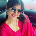 Ranjini Haridas Instagram - Pink ..it’s my favourite Colour!!! Actually not but couldn’t think of another caption .Also I like the song !!!😬 #saree #pink #me #weddingready #bright #colorful #happy #allsmiles